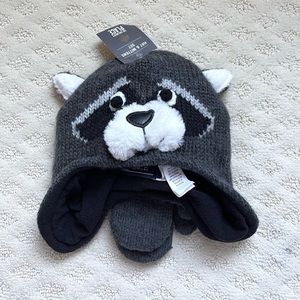 Children’ Place Hat and Mittens Set. 12m-24m